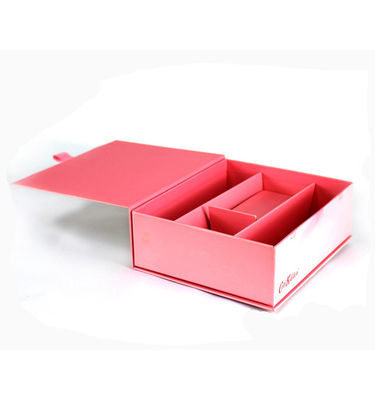 Настраиваемые цветные бумажные подарочные коробки в форме сердца с лакированной отделкой