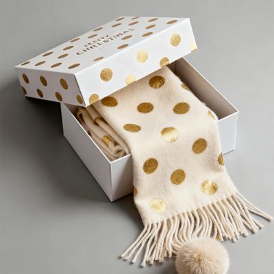 Люксовые рождественские подарки на заказ Матрые жёсткие картонные пакеты для упаковки Шаль Платье нижнее белье Рубашка Переработанные асептические материалы