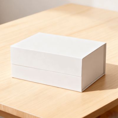 Мелкие пустые черные магнитные подарочные коробки формата A5 из картона для розничной упаковки с тиснением и выборочным лакированием