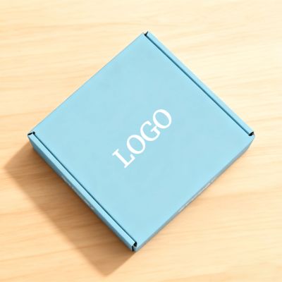 Индивидуальная коробка из гофрированного картона для обуви, одежды, складная, авиационная, для транспортировки и упаковки с глянцевой ламинацией и губчатой подкладкой