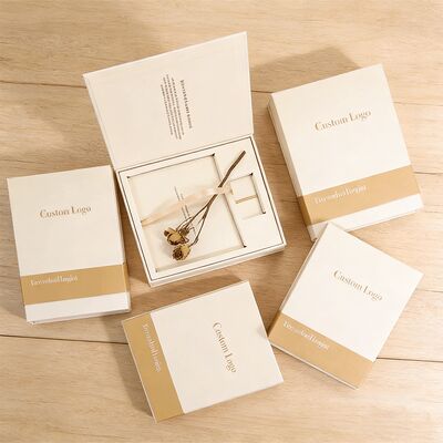 Настройка логотипа Мода Эва Жесткий картон Магнитный подарочный упаковочный ящик для спортивных карточек